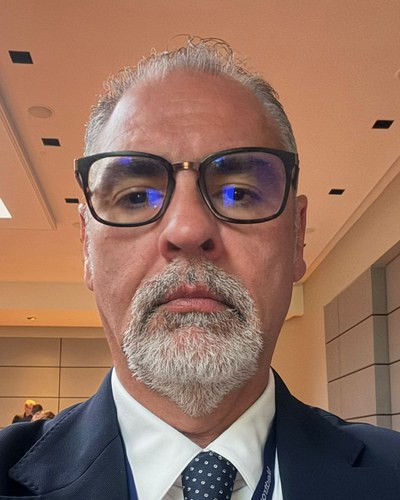 Dr. Márcio Vinhal